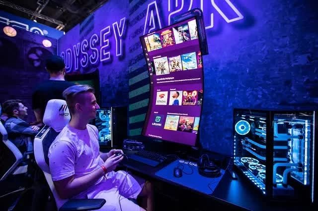 Experience Samsung Odyssey Ark: Impressed by the 55-inch gaming screen 3